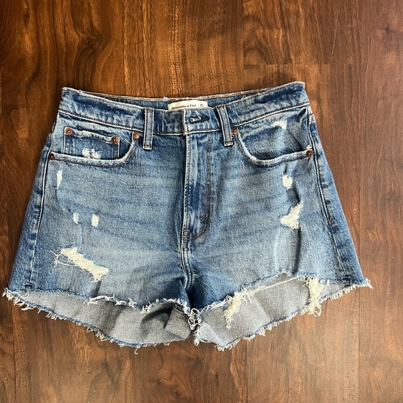 Abercrombie & Fitch Pants - Abercrombie & Fitch The Mom Shorts High Rise